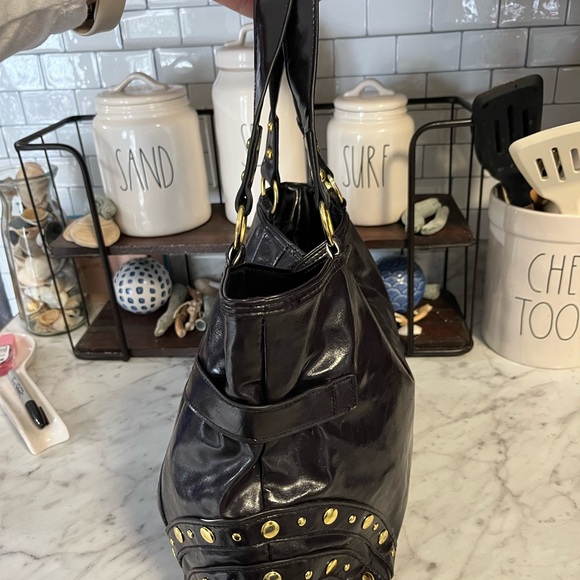Apple Bottoms Black and Gold Designer Tote Bag - Picture 7 of 8